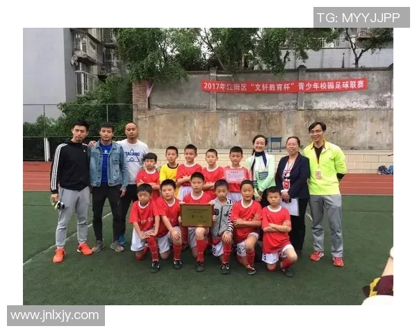 泸州足球崛起之路探索地方足球发展新模式与未来愿景 泸州足球崛起之路探索地方足球发展新模式与未来愿景