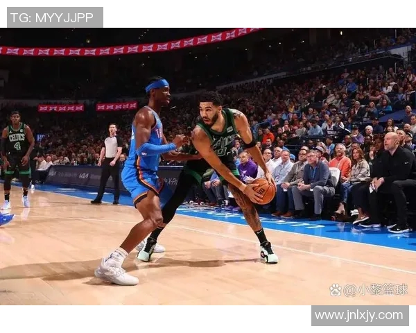 雷霆队与国王队激战正酣谁能在这场对决中笑到最后